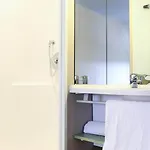 Ibis Budget Centre Hotel 4*