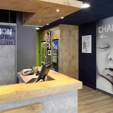 Ibis Budget Centre Hotel 4*