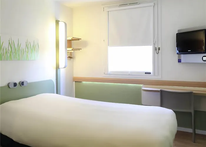 Hotel Ibis Budget Centre 4*